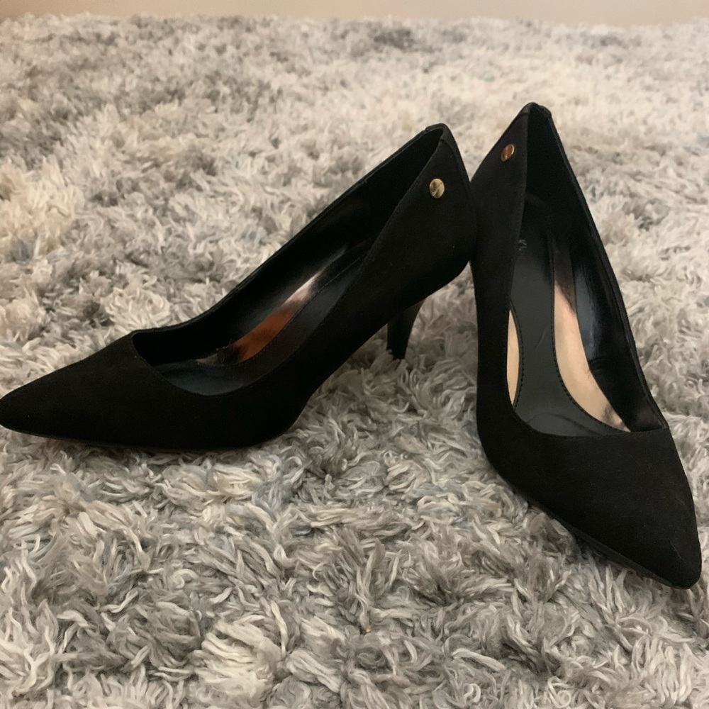 Calvin Klein Black Suede classy pumps